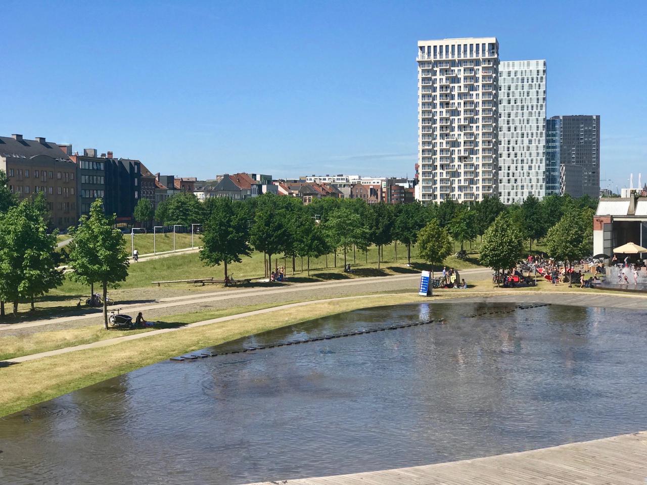 Park Spoor Noord met waterpartij